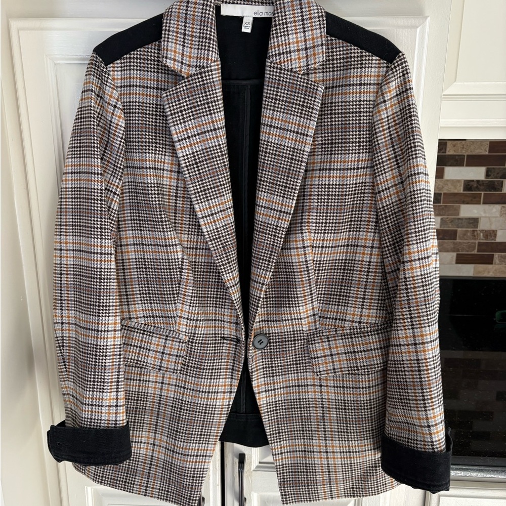 Ella Moss Plaid Blazer with Black Accents